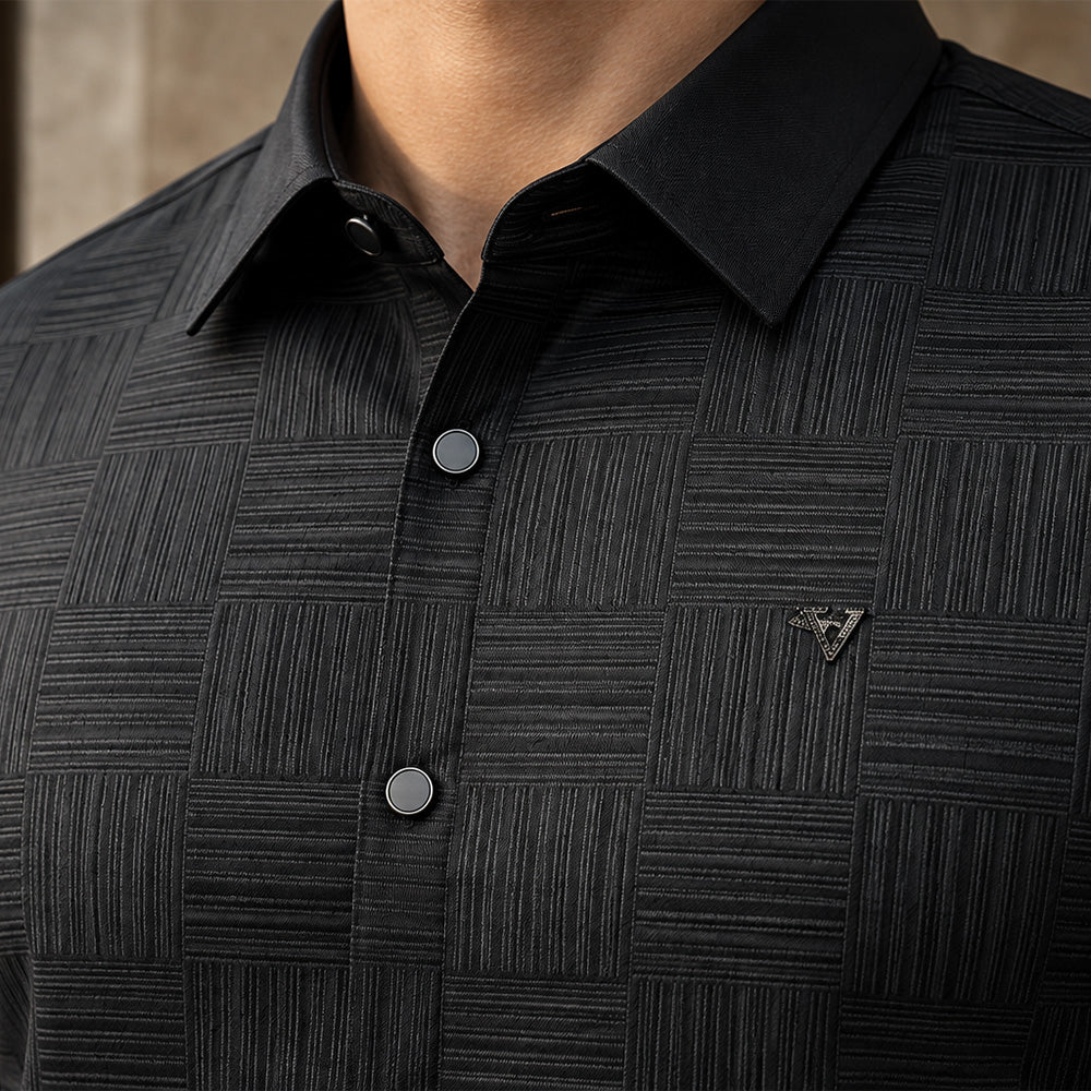 [LEVE 5 PAGUE 3] Camisa Masculina Corvin em Seda Gelo e Poliéster (Classe de Homem Bem-Vestido!)